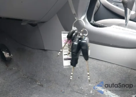 2007 Toyota Rav4 from USA, damaged, VIN JTMBD33V276027407